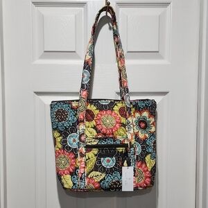 NEW WITH TAGS VERA BRADLEY Flower Shower Villager Tote and Wristlet Set